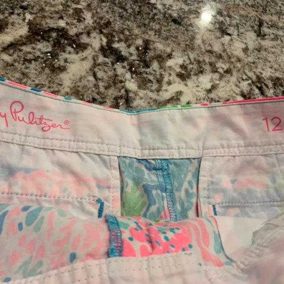Lilly Pulitzer Callahan Short Let's Cha Cha - Picture 3 of 3
